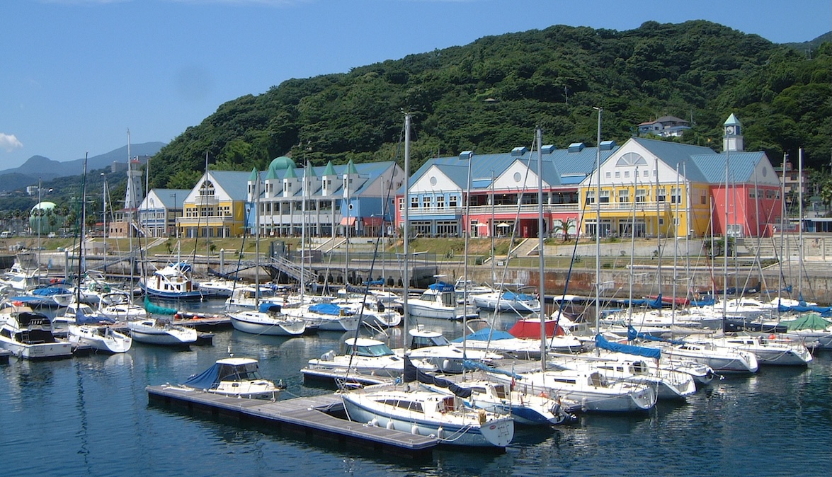 Michi-no-Eki with boats