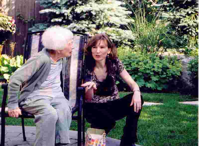 Jarka talking to Mom at Mom's 93rd birthday party